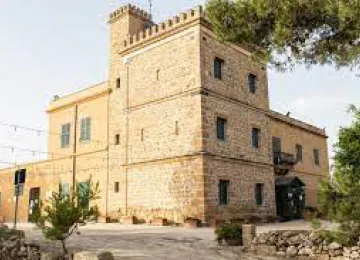 Joseph Whitaker Museum