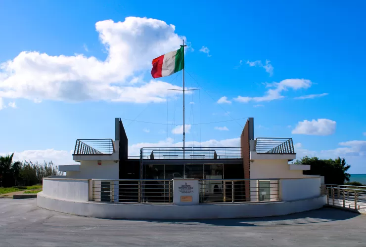 Monumento ai Mille - sbarco di garibaldi